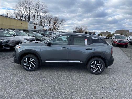 Gun Metallic 2026 Nissan Kicks SV