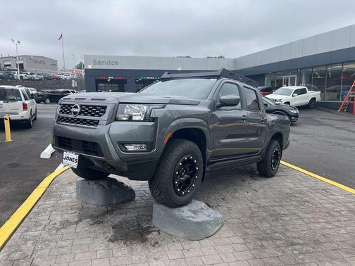 Gun Metallic 2025 Nissan Frontier SV