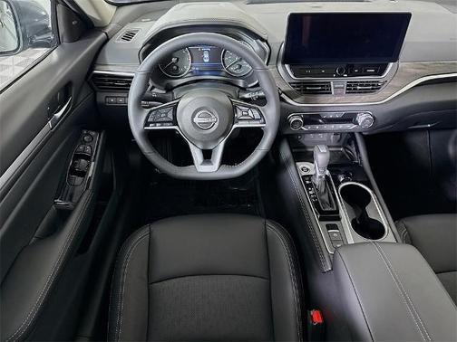 2025 Nissan Altima SL