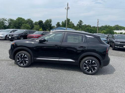 Super Black 2026 Nissan Kicks SV
