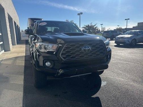 2021 Toyota Tacoma TRD Sport