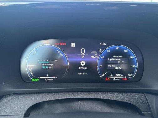 2025 Toyota Crown Signia XLE