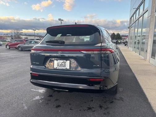 2025 Toyota Crown Signia XLE