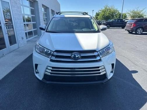 Blizzard Pearl 2019 Toyota Highlander Hybrid Platinum