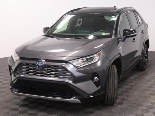 2019 Toyota RAV4 Hybrid SE