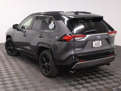 2019 Toyota RAV4 Hybrid SE
