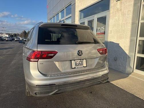 2024 Volkswagen Tiguan 2.0T SE 4MOTION