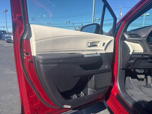2025 Toyota Sienna Platinum 7 Passenger