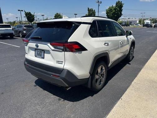 Blizzard Pearl 2019 Toyota RAV4 Hybrid Limited