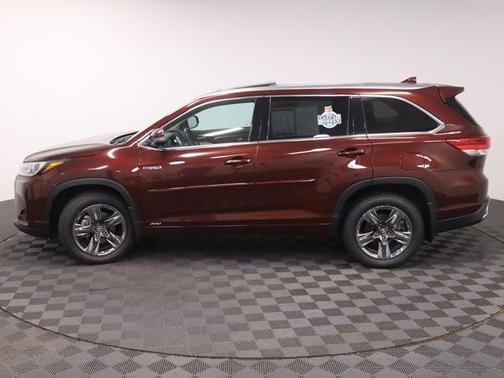 2019 Toyota Highlander Hybrid Platinum