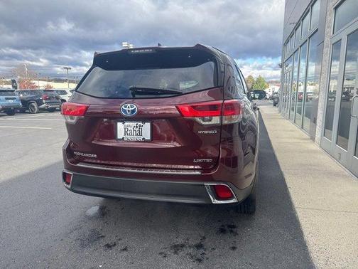 2019 Toyota Highlander Hybrid Platinum