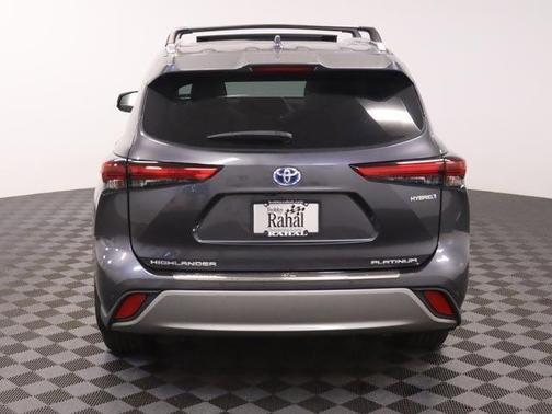 2020 Toyota Highlander Hybrid Platinum