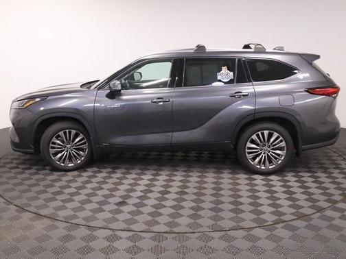 2020 Toyota Highlander Hybrid Platinum