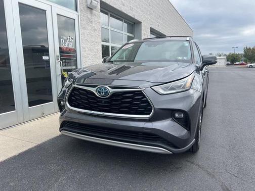2020 Toyota Highlander Hybrid Platinum