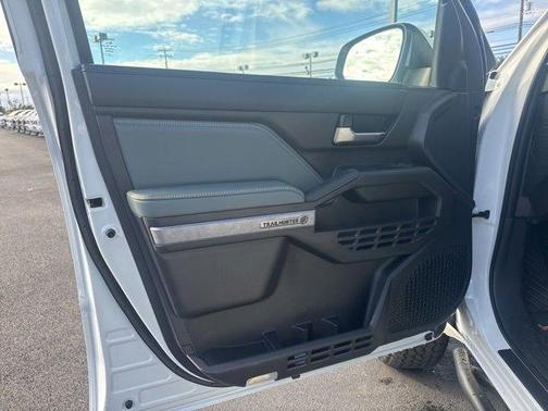 2025 Toyota Tacoma Hybrid Trailhunter