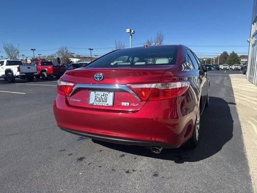 2017 Toyota Camry Hybrid XLE