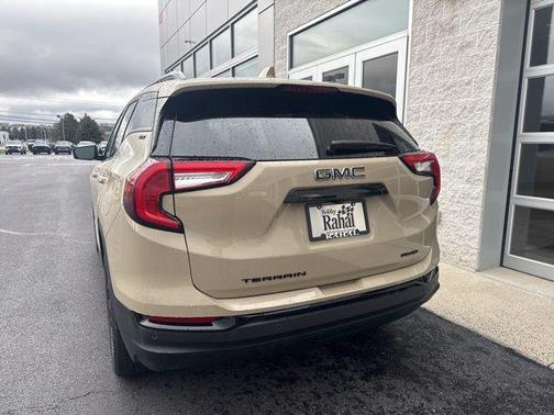 Desert Sand Metallic 2023 GMC Terrain SLT
