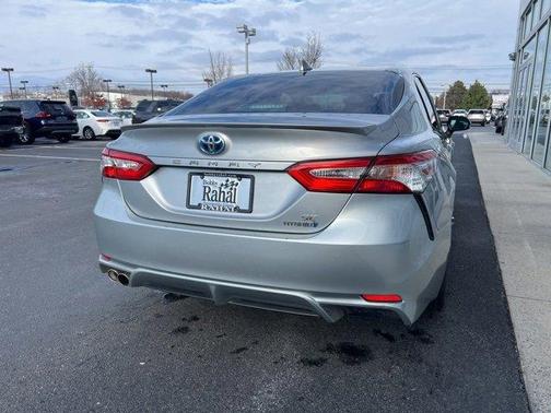 2020 Toyota Camry SE