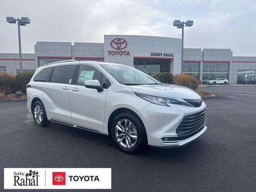 2026 Toyota Sienna Limited