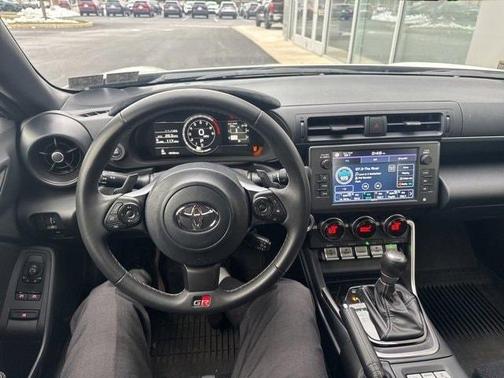 2025 Toyota GR86 Premium