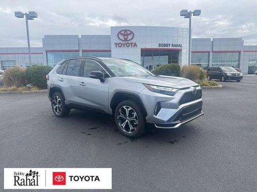 2025 Toyota RAV4 Hybrid SE