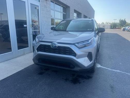 2024 Toyota RAV4 Hybrid LE