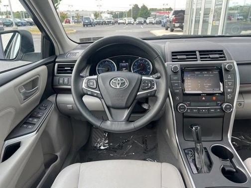 2017 Toyota Camry XLE