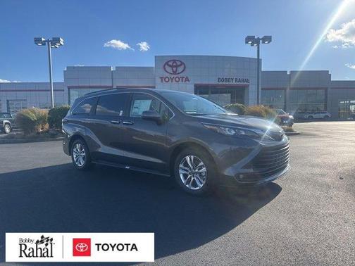 2025 Toyota Sienna XLE