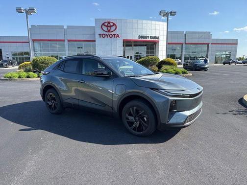 Overcast 2026 Toyota C-HR SE