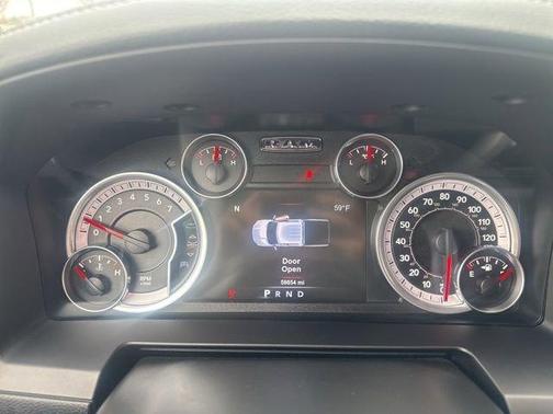 Bright Silver Metallic Clearcoat 2015 RAM 1500 Laramie