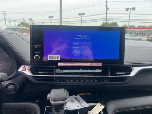 2025 Toyota Sienna Woodland Edition