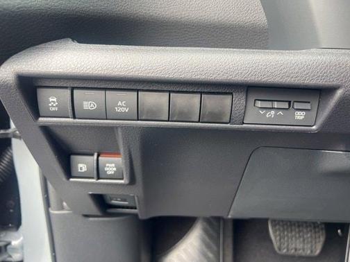 2025 Toyota Sienna Woodland Edition