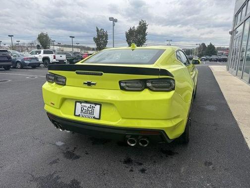 2021 Chevrolet Camaro RWD Coupe LT1