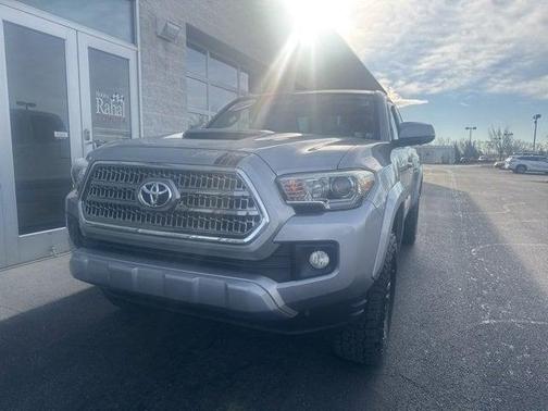 2017 Toyota Tacoma TRD Sport