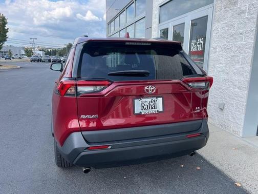 2020 Toyota RAV4 LE