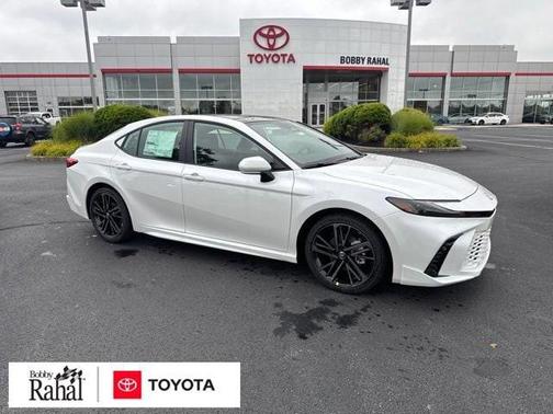 Wind Chill Pearl 2026 Toyota Camry XSE
