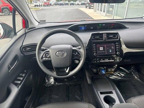 2022 Toyota Prius LE