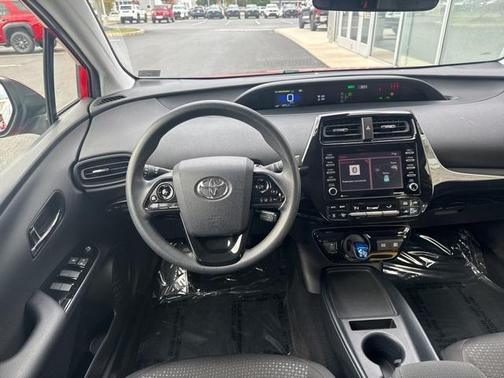 2022 Toyota Prius LE