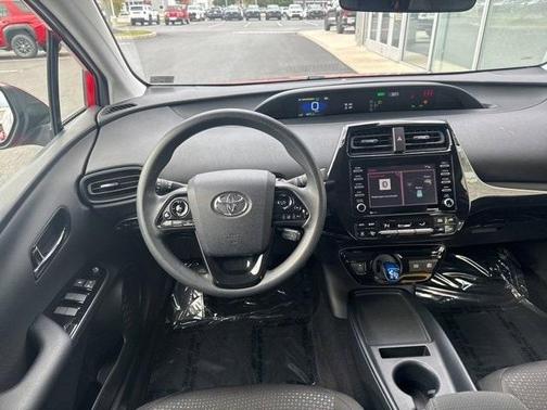 2022 Toyota Prius LE