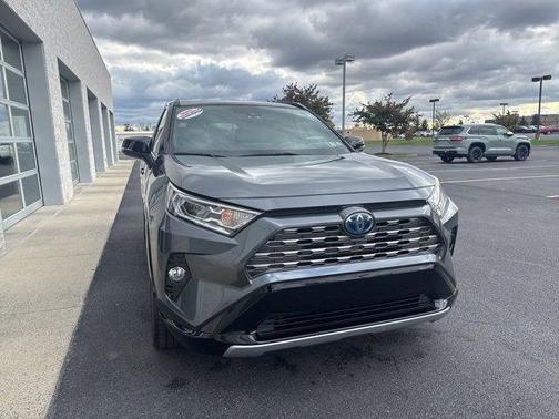 2019 Toyota RAV4 Hybrid SE