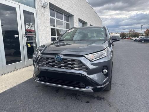 2019 Toyota RAV4 Hybrid SE
