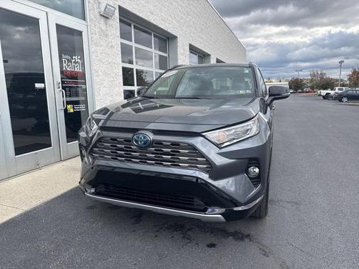 2019 Toyota RAV4 Hybrid SE
