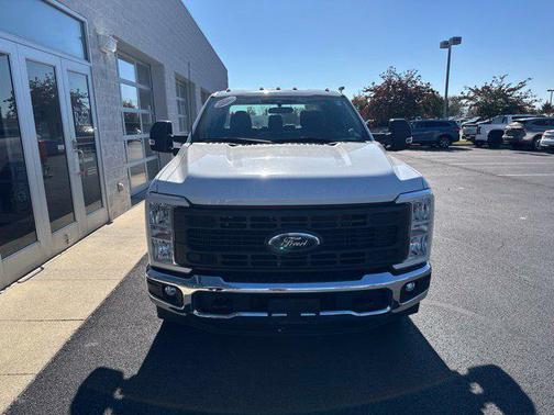 Oxford White 2024 Ford F-350 XL