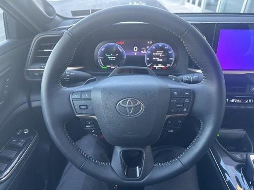 2025 Toyota Crown Platinum