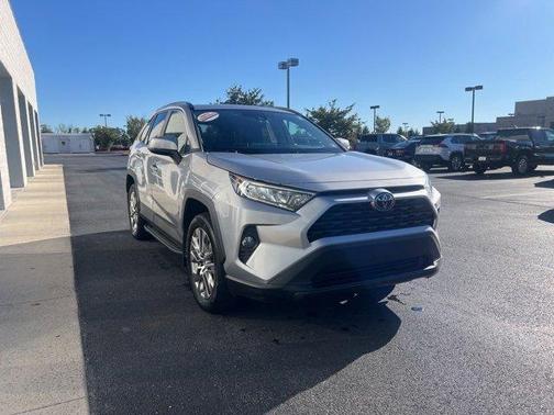 2021 Toyota RAV4 XLE Premium