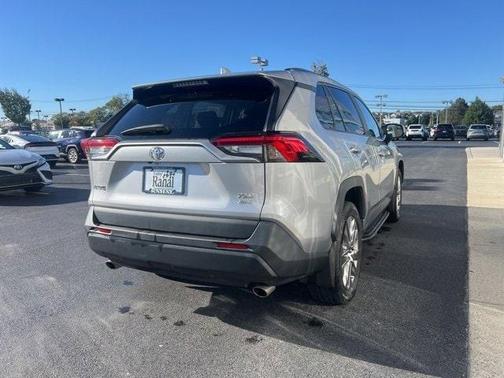 2021 Toyota RAV4 XLE Premium