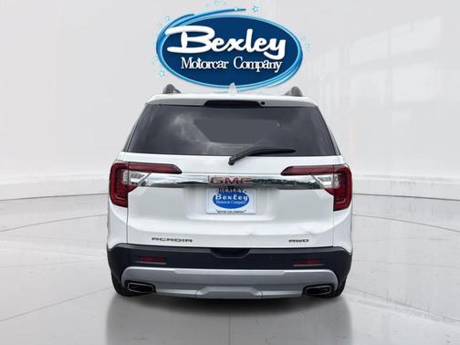 2022 GMC Acadia SLT