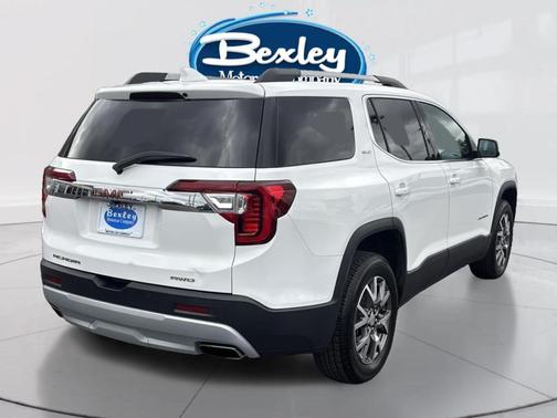 2022 GMC Acadia SLT