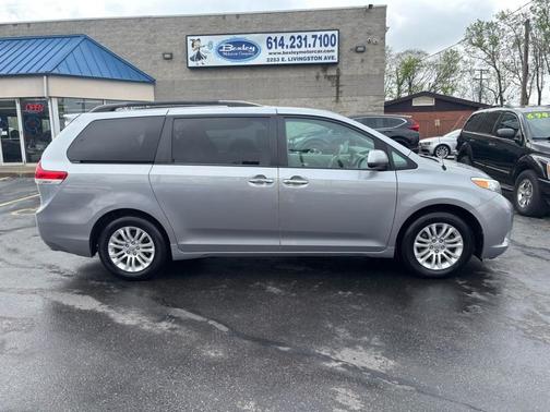 2013 Toyota Sienna 