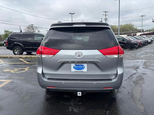 2013 Toyota Sienna 